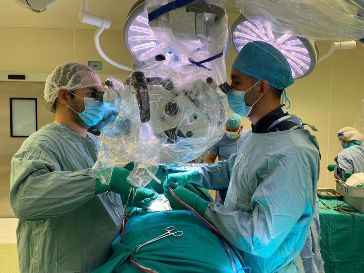 Cirugía de la Hernia Discal (Discectomía) + Testimonio